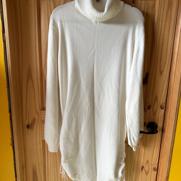 NWOT! Top Prize Sweater Mini Dress - White - Picture 10 of 12